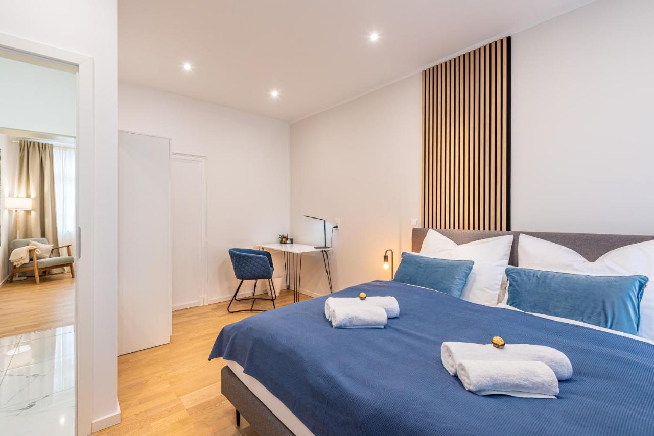 Vivid Luxury Apartment Ludwigsburg - Bluehendes Barock-Forum-Schloss-Modern Exteriör bild